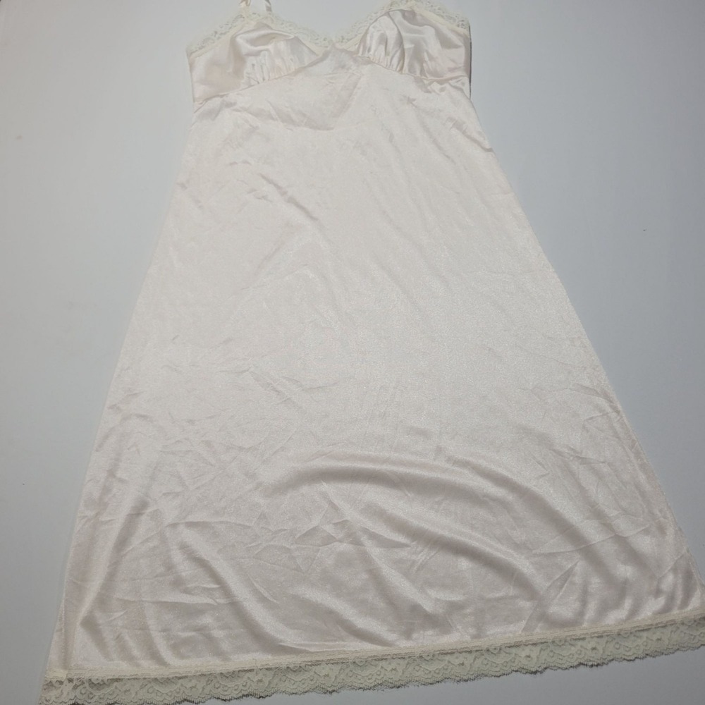 Vintage White Lace Trimmed Satin Slip Dress Vanity Fair Comfort Strap Dainty S36